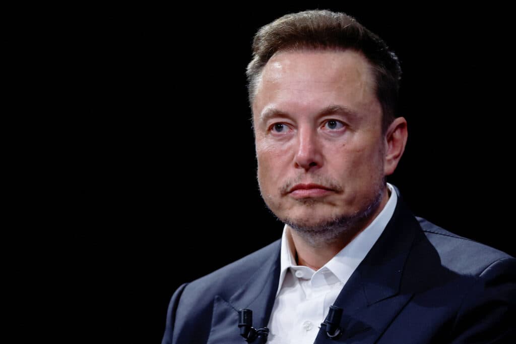 Elon Musk durante una entrevista, en un contexto que podría llevarlo a ser el primer billonario de la historia.